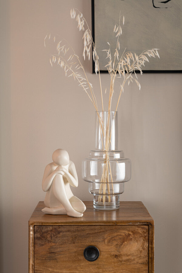 Estatueta de Mulher Sentada