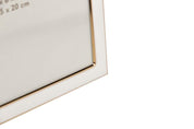 Moldura Branca com Detalhe Dourado 15x20