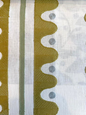 Almofada com Padrão Bordado Oakham Tijolo