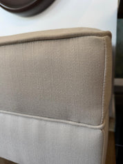 Banqueta Retangular com Pé Madeira